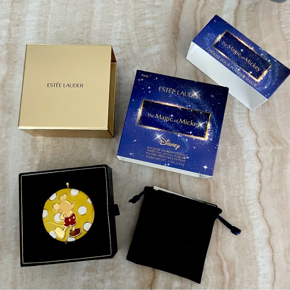 Limited Edition Estée Lauder x Disney compact - Always Be Yourself